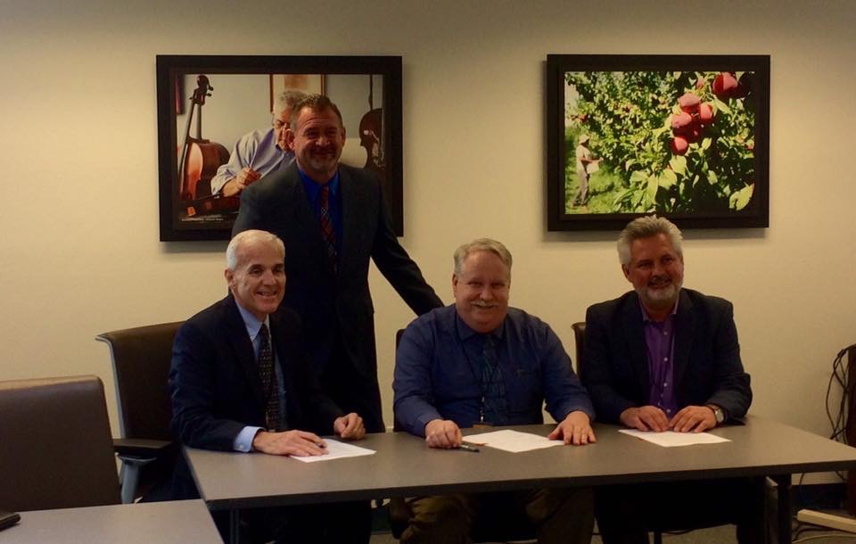 Signing the agreement